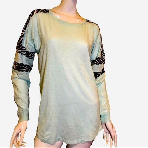 Pink Victoria Secrets Mint Green Zebra Striped Crewneck Long Sleeve Blac… - Picture 1 of 14